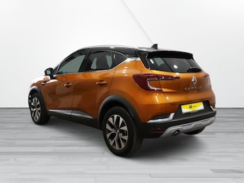 Used Renault Captur 2020 for sale - 75585607: Photo