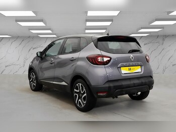 Used Renault Captur 2019 for sale - 77654459: Photo