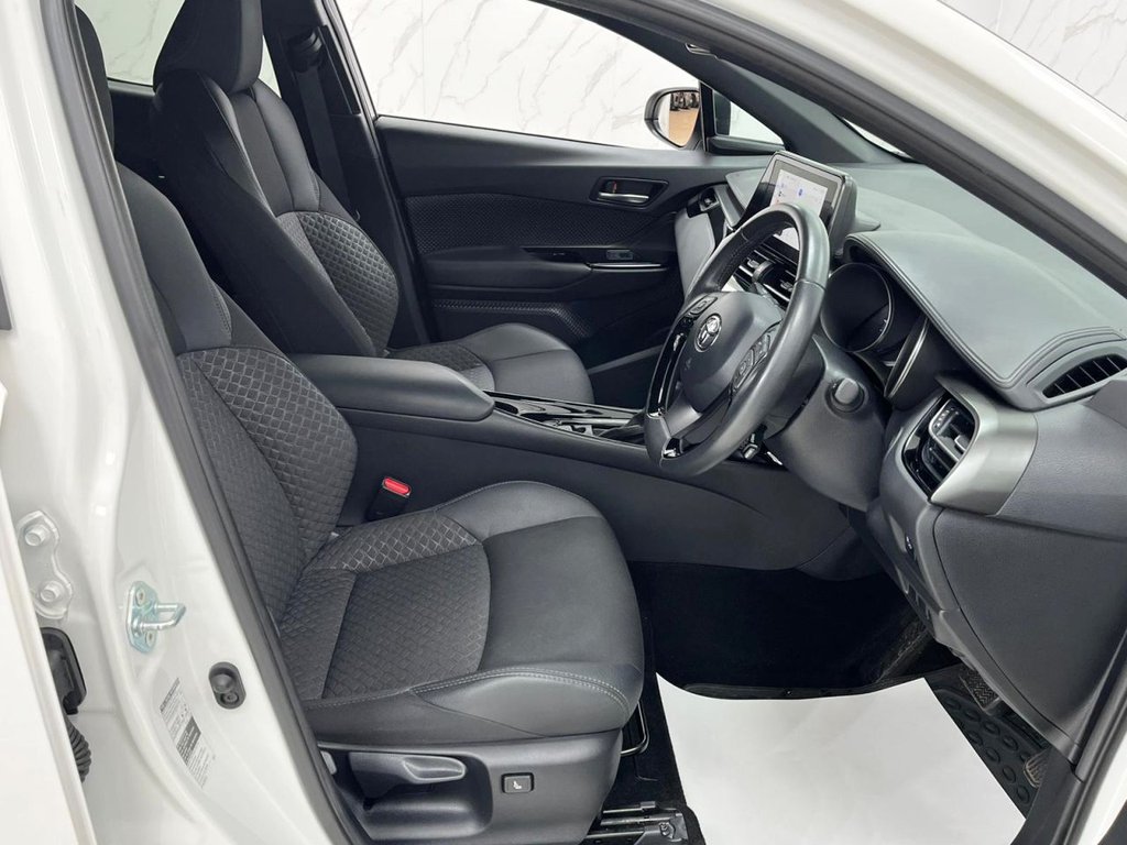 Used Toyota C-HR 2022 for sale - 77521429: Photo 28