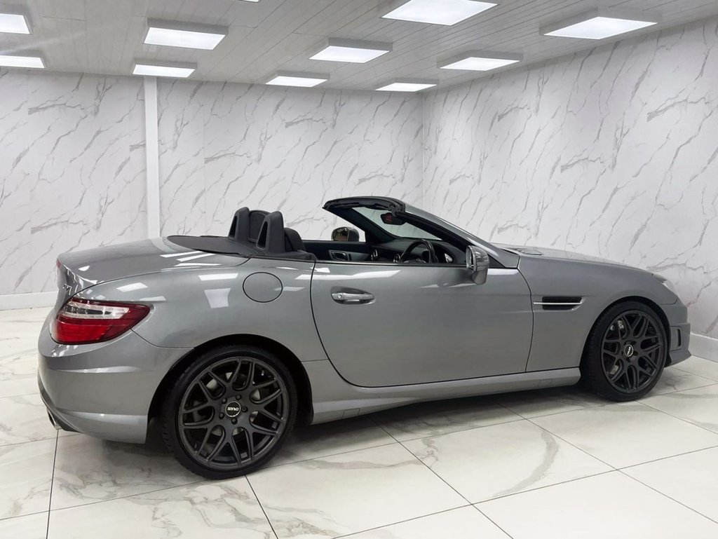 Used Mercedes-Benz SLK 2014 for sale - 76367795: Photo 16