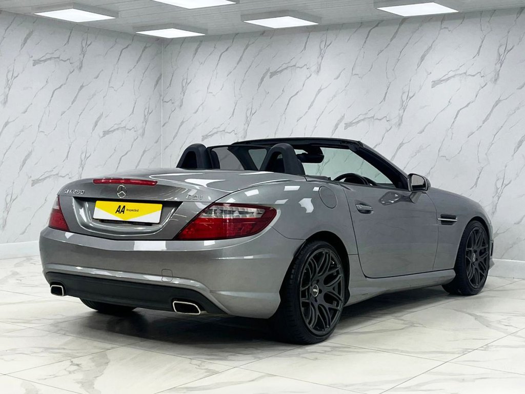 Used Mercedes-Benz SLK 2014 for sale - 76367795: Photo 18
