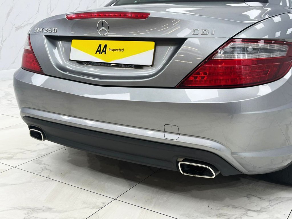 Used Mercedes-Benz SLK 2014 for sale - 76367795: Photo 20
