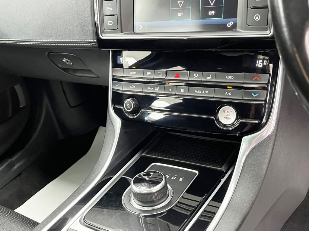 Used Jaguar XE 2016 for sale - 77779867: Photo 21
