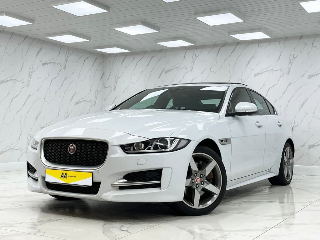 Used Jaguar XE 2016 for sale - 77779867: Photo 3