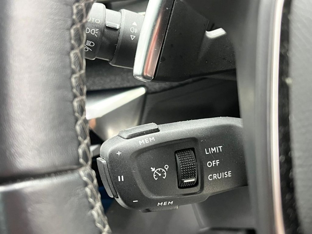 Used Peugeot 3008 2021 for sale - 76509610: Photo 24