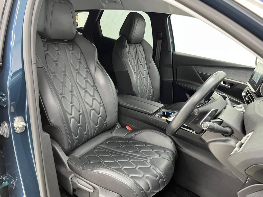 Used Peugeot 3008 2021 for sale - 76509610: Photo 32