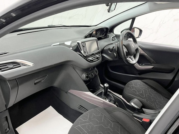 Used Peugeot 2008 2015 for sale - 76185308: Photo 16
