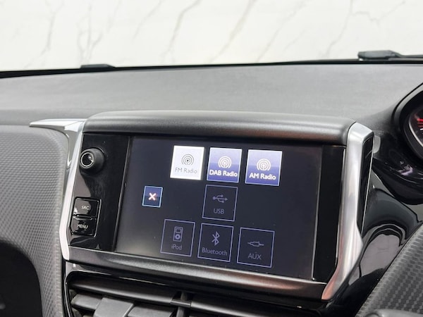 Used Peugeot 2008 2015 for sale - 76185308: Photo 18