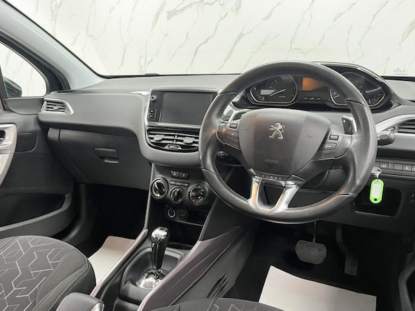 Used Peugeot 2008 2015 for sale - 76185308: Photo 21