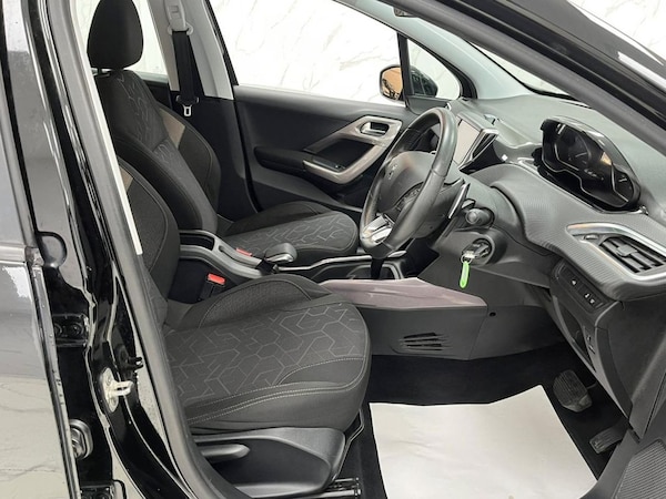Used Peugeot 2008 2015 for sale - 76185308: Photo 28