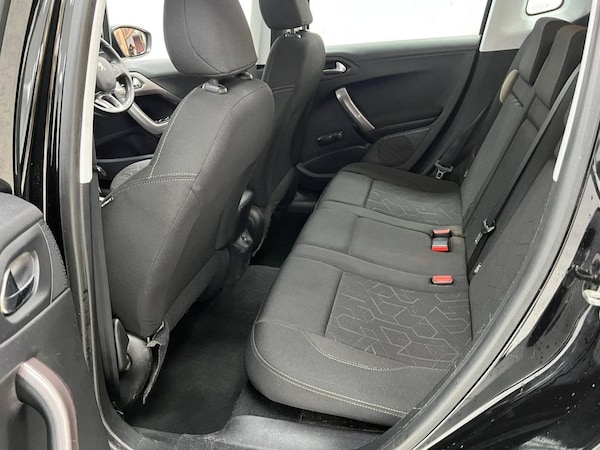 Used Peugeot 2008 2015 for sale - 76185308: Photo 29