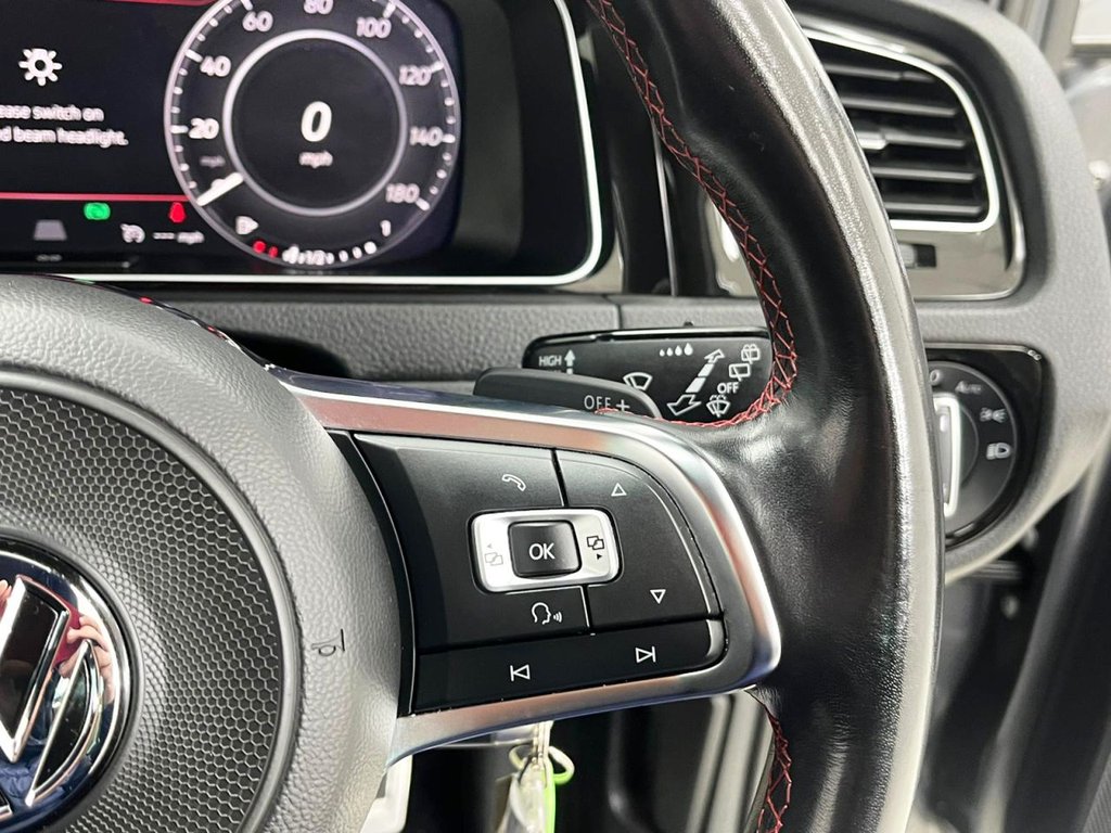 Used Volkswagen Golf 2018 for sale - 76203510: Photo 30