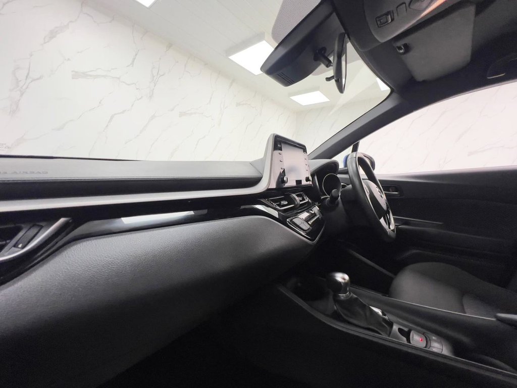 Used Toyota C-HR 2022 for sale - 76210233: Photo 20