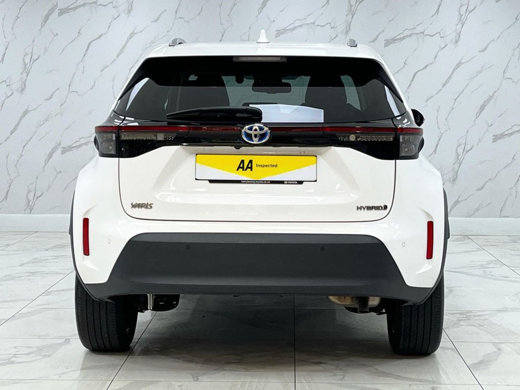Used Toyota Yaris Cross 2022 for sale - 77820820: Photo 12