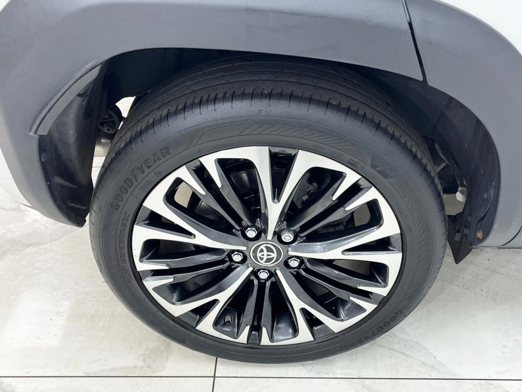 Used Toyota Yaris Cross 2022 for sale - 77820820: Photo 16