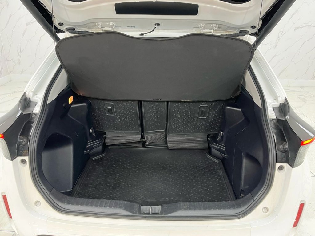 Used Toyota Yaris Cross 2022 for sale - 77820820: Photo 37