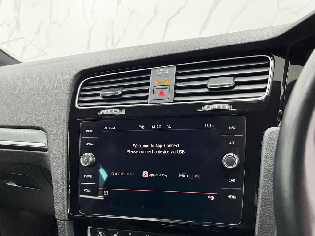 Used Volkswagen Golf 2019 for sale - 76132736: Photo 18