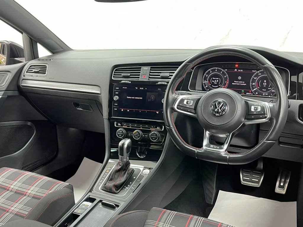 Used Volkswagen Golf 2019 for sale - 76132736: Photo 29