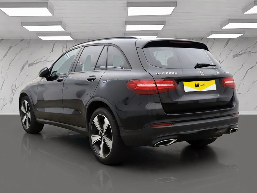 Used Mercedes-Benz GLC 2018 for sale - 77534476: Photo 3