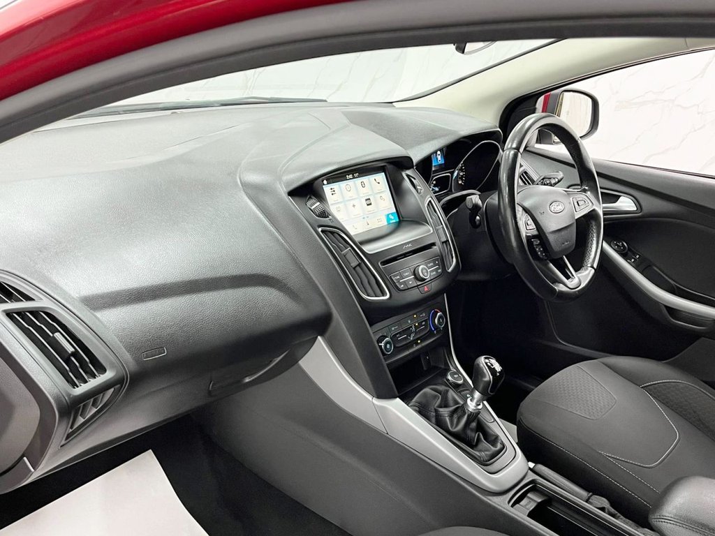 Used Ford Focus 2017 for sale - 76323044: Photo 15