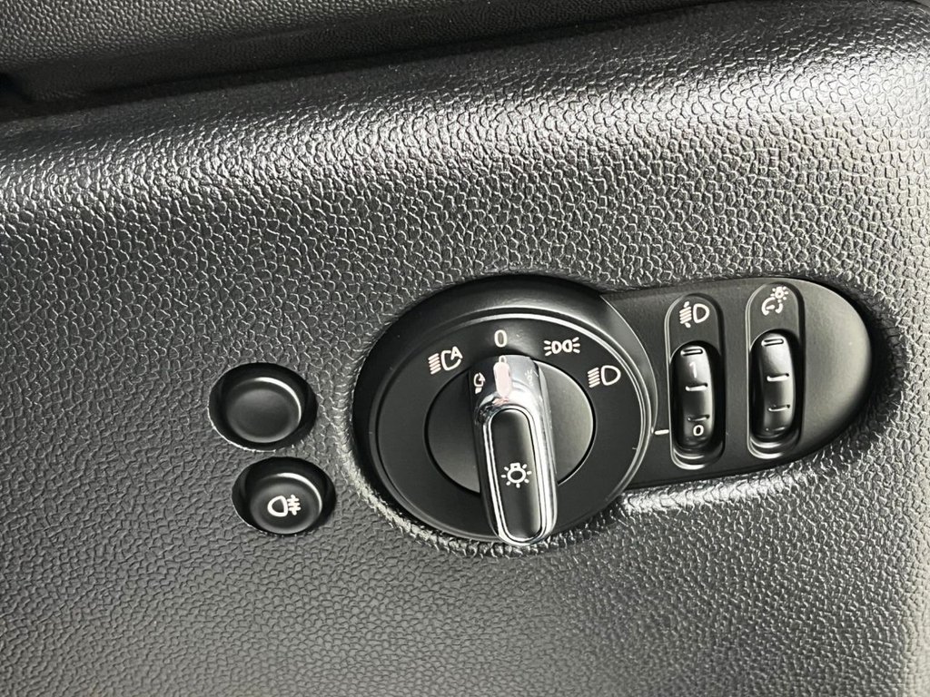 Used MINI Hatch 2023 for sale - 76445886: Photo 32