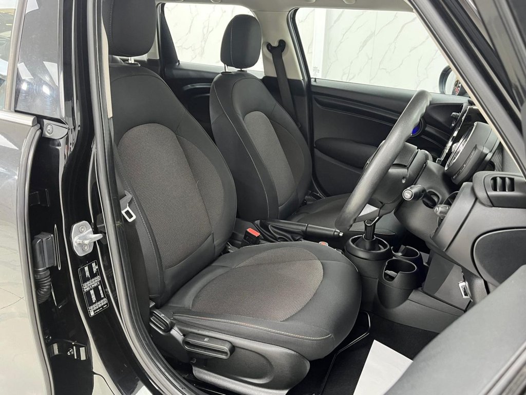 Used MINI Hatch 2019 for sale - 75877092: Photo 32