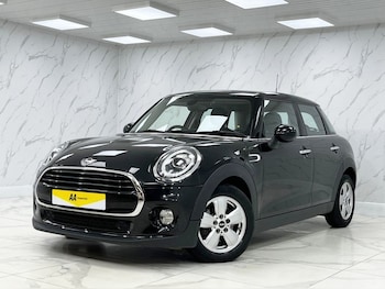 Used MINI Hatch 2019 for sale - 75877092: Photo