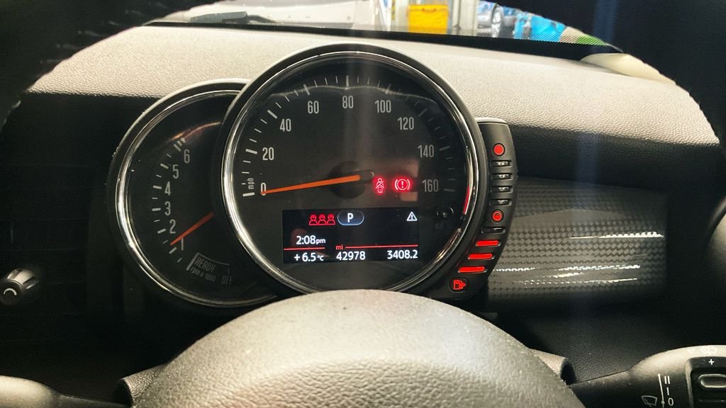 Used MINI Hatch 2017 for sale - 76900755: Photo 9