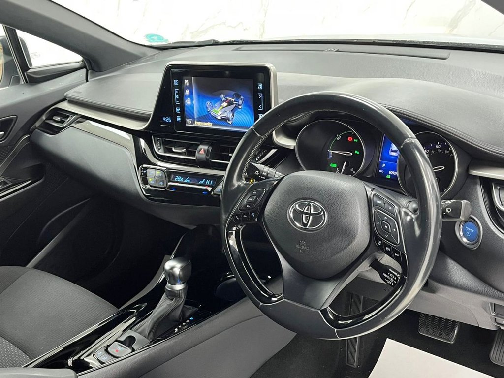Used Toyota C-HR 2019 for sale - 77056309: Photo 25