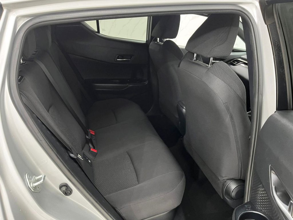 Used Toyota C-HR 2019 for sale - 77056309: Photo 32