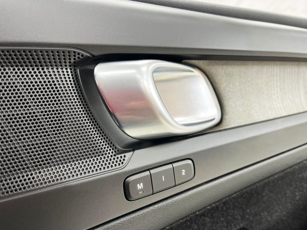 Used Volvo XC40 2018 for sale - 75961888: Photo 37