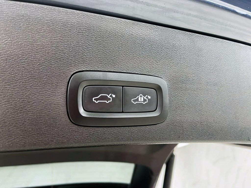 Used Volvo XC40 2018 for sale - 75961888: Photo 39