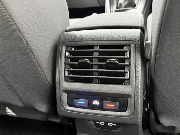 Used Volkswagen Golf 2020 for sale - 75559942: Photo 32