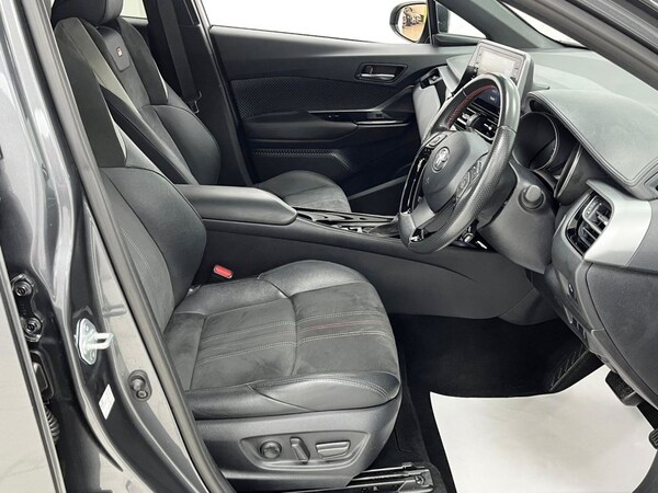 Used Toyota C-HR 2022 for sale - 75630775: Photo 32