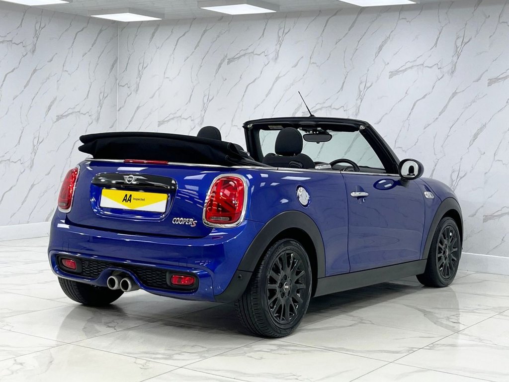 Used MINI Convertible 2019 for sale - 75936888: Photo 11