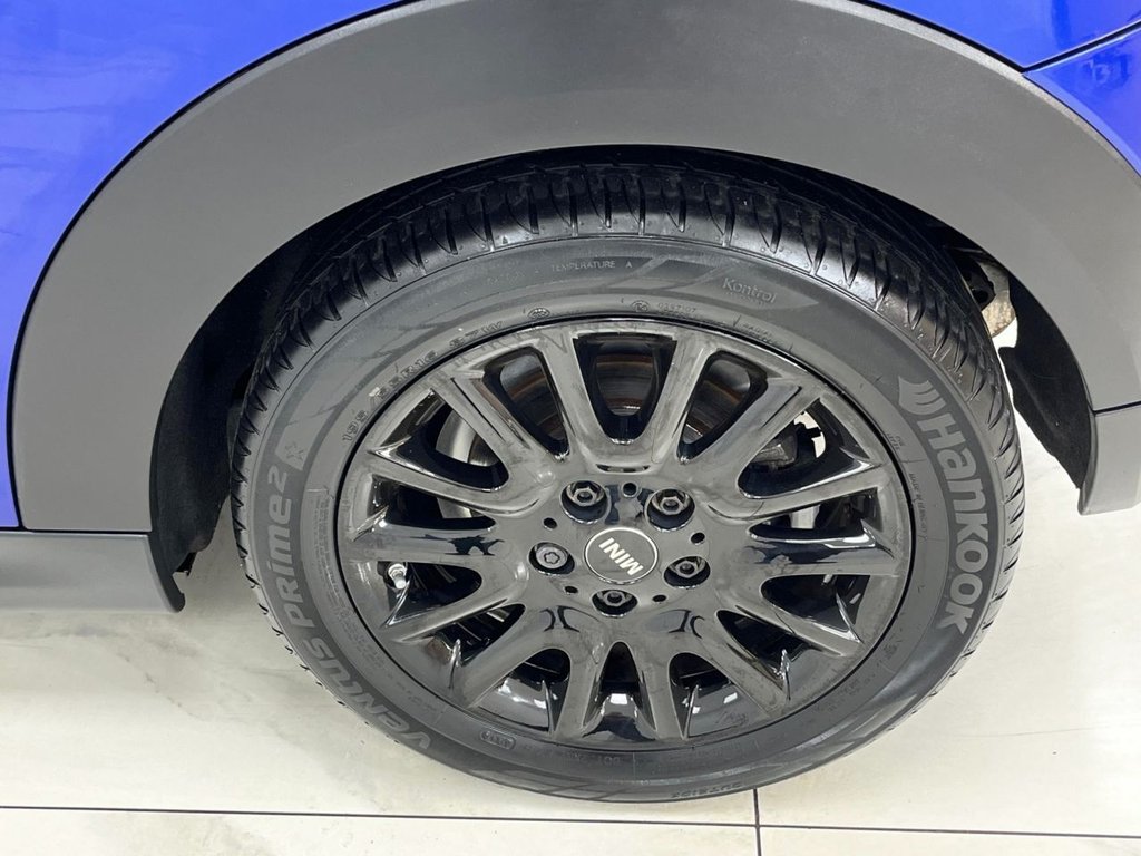 Used MINI Convertible 2019 for sale - 75936888: Photo 13