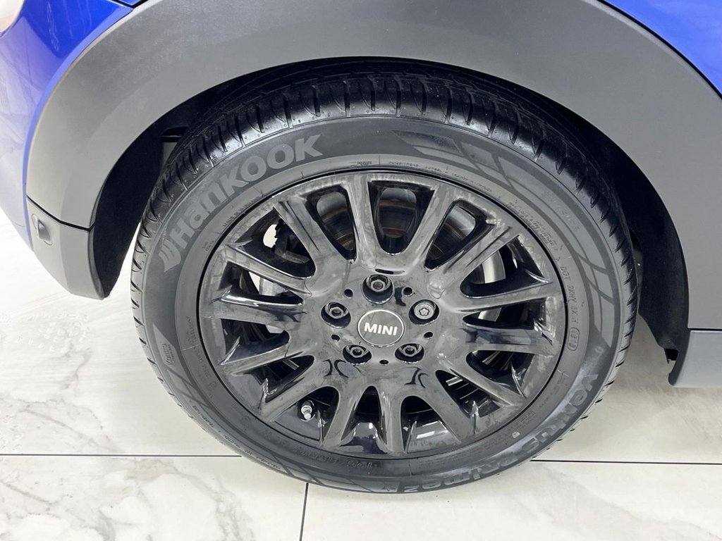 Used MINI Convertible 2019 for sale - 75936888: Photo 14