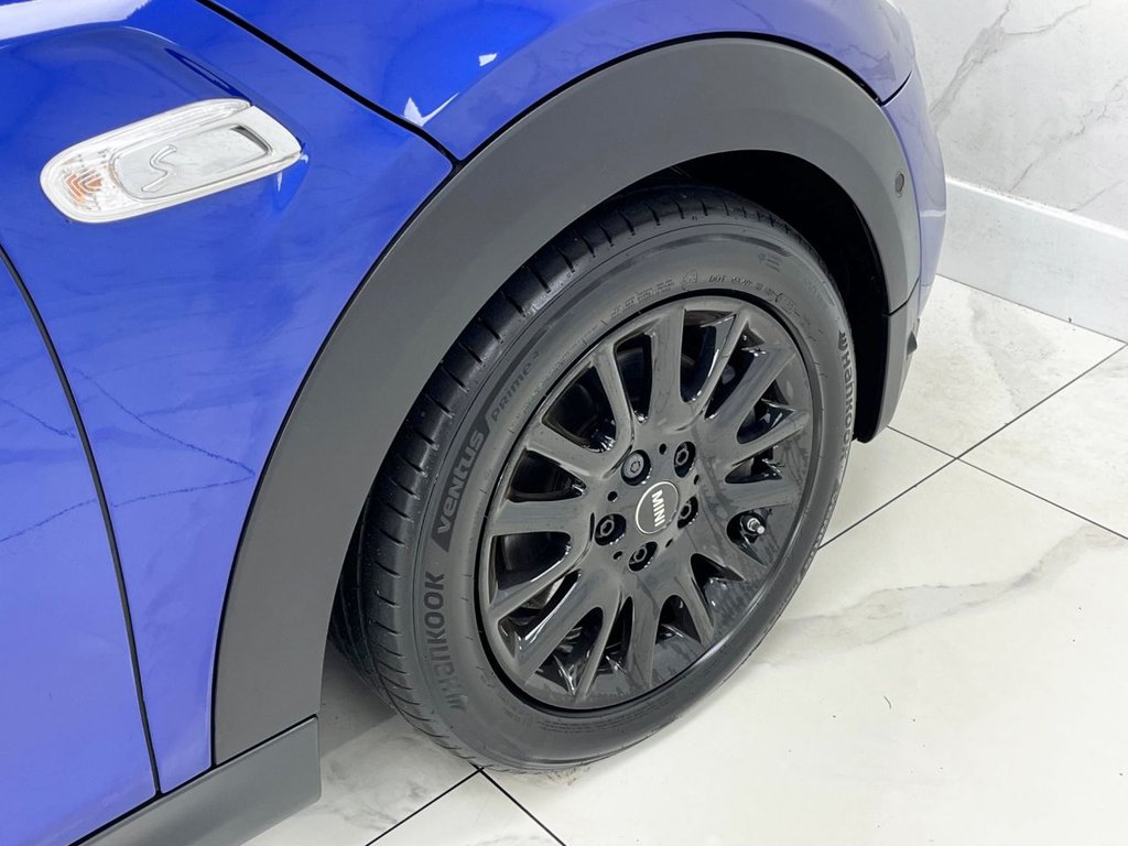 Used MINI Convertible 2019 for sale - 75936888: Photo 16