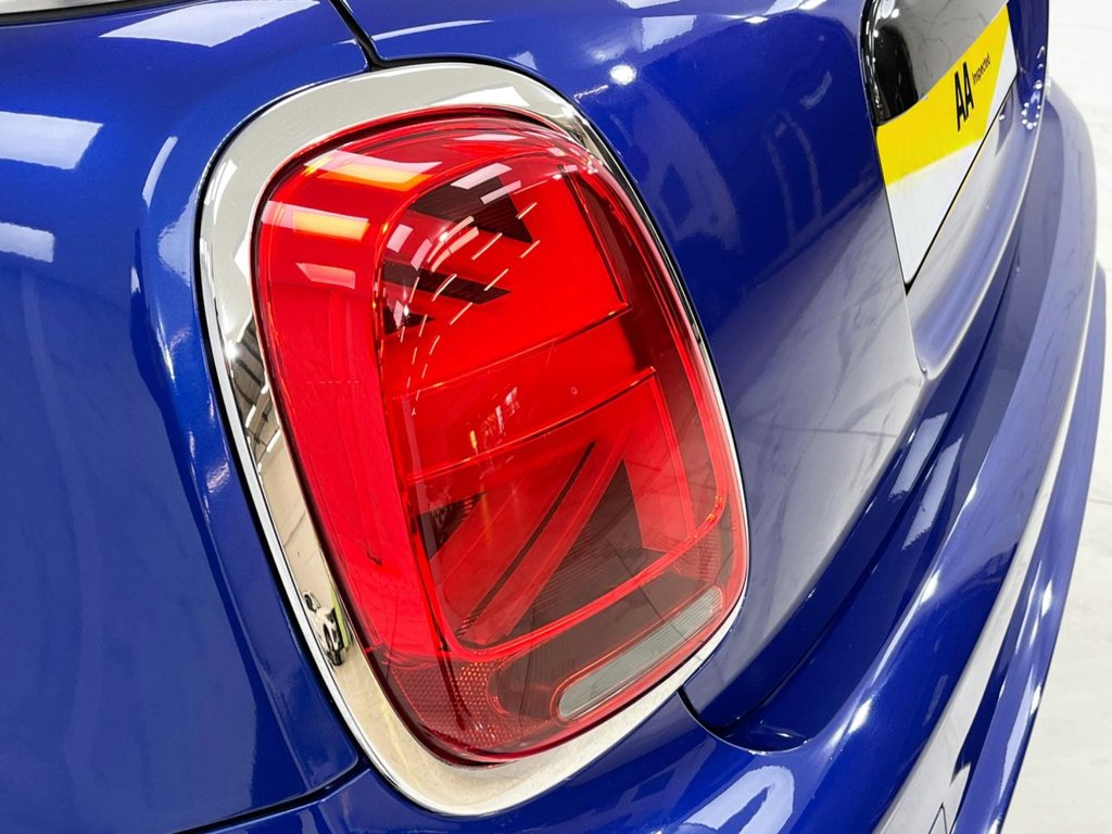 Used MINI Convertible 2019 for sale - 75936888: Photo 17