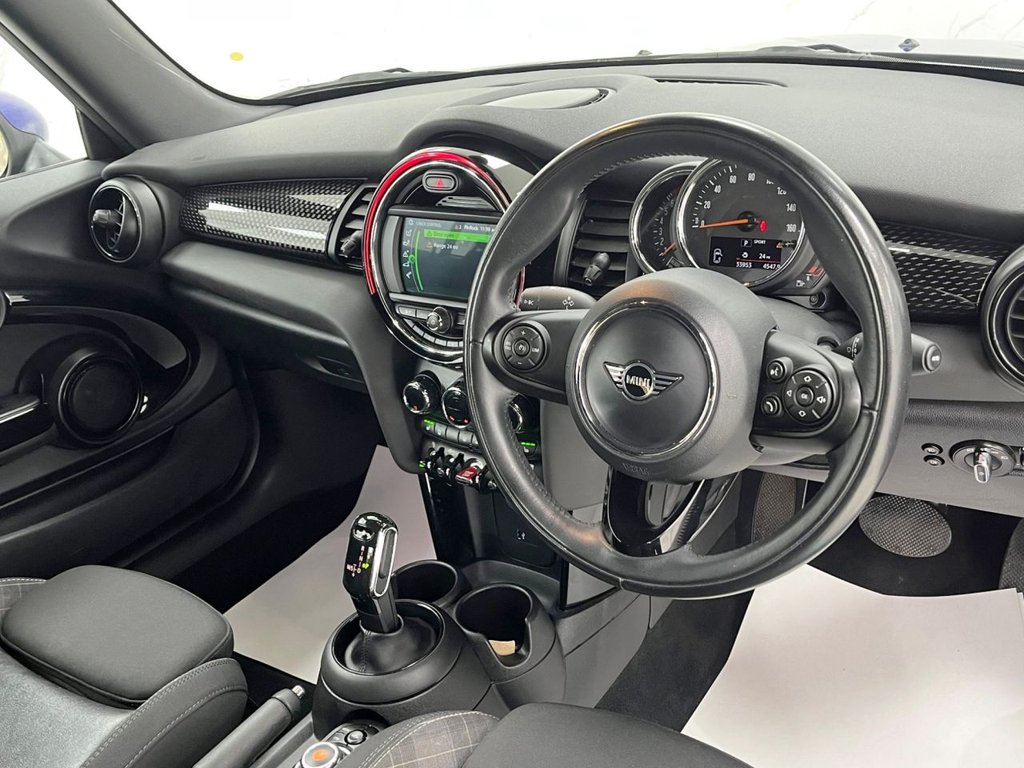 Used MINI Convertible 2019 for sale - 75936888: Photo 34