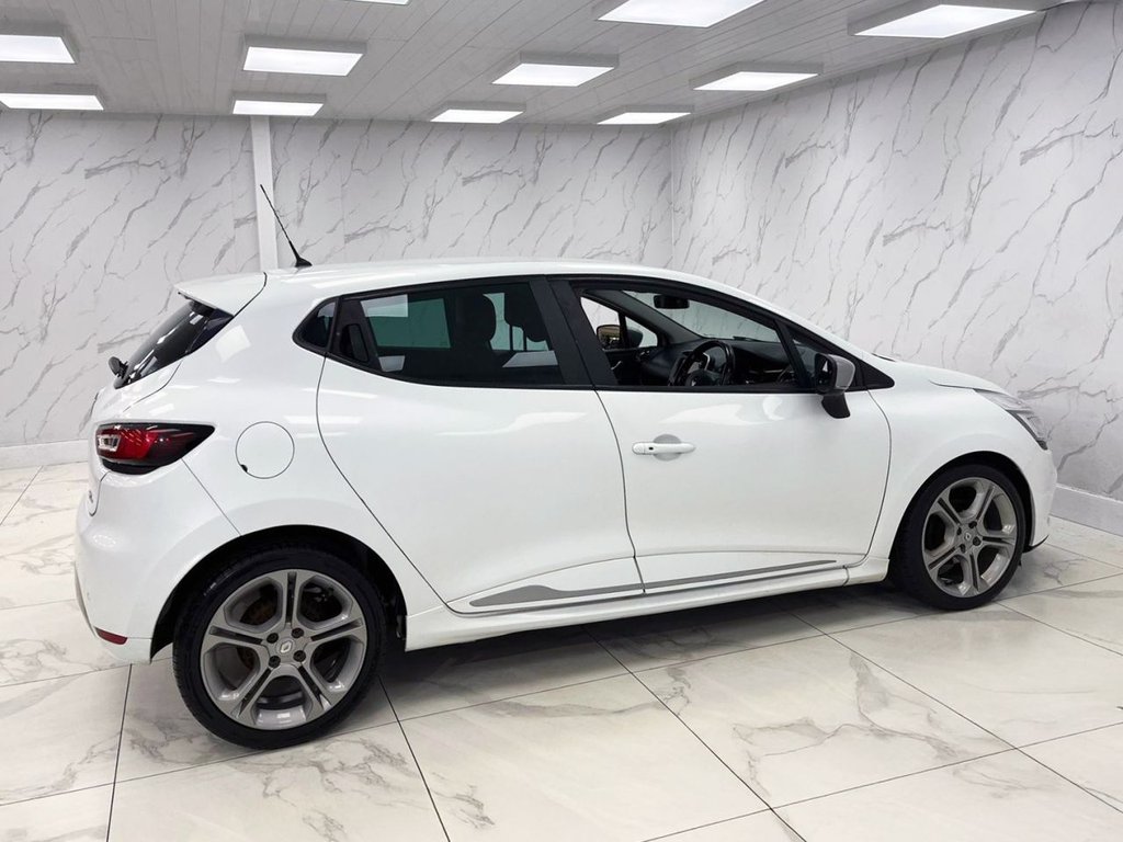 Used Renault Clio 2018 for sale - 77798124: Photo 11
