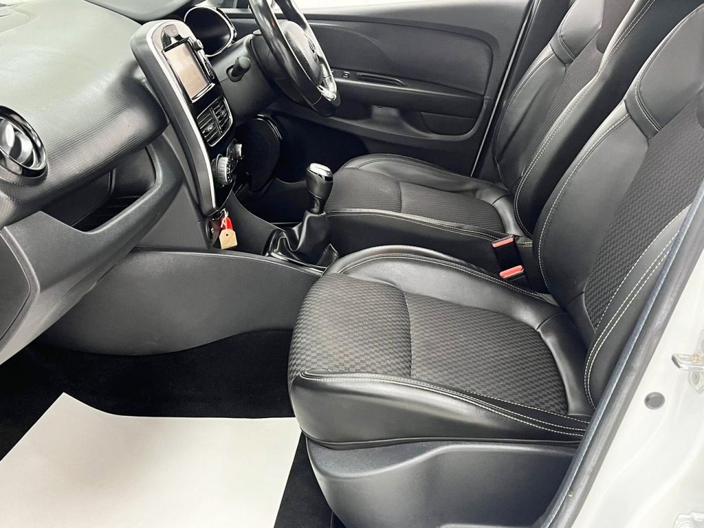 Used Renault Clio 2018 for sale - 77798124: Photo 20