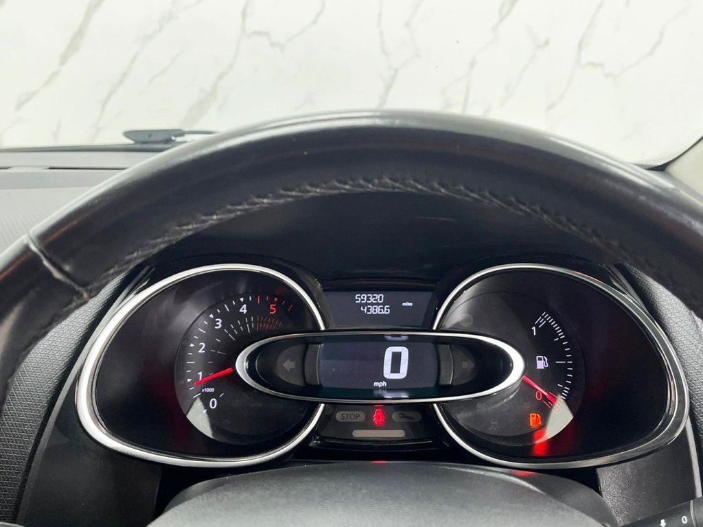 Used Renault Clio 2018 for sale - 77798124: Photo 27