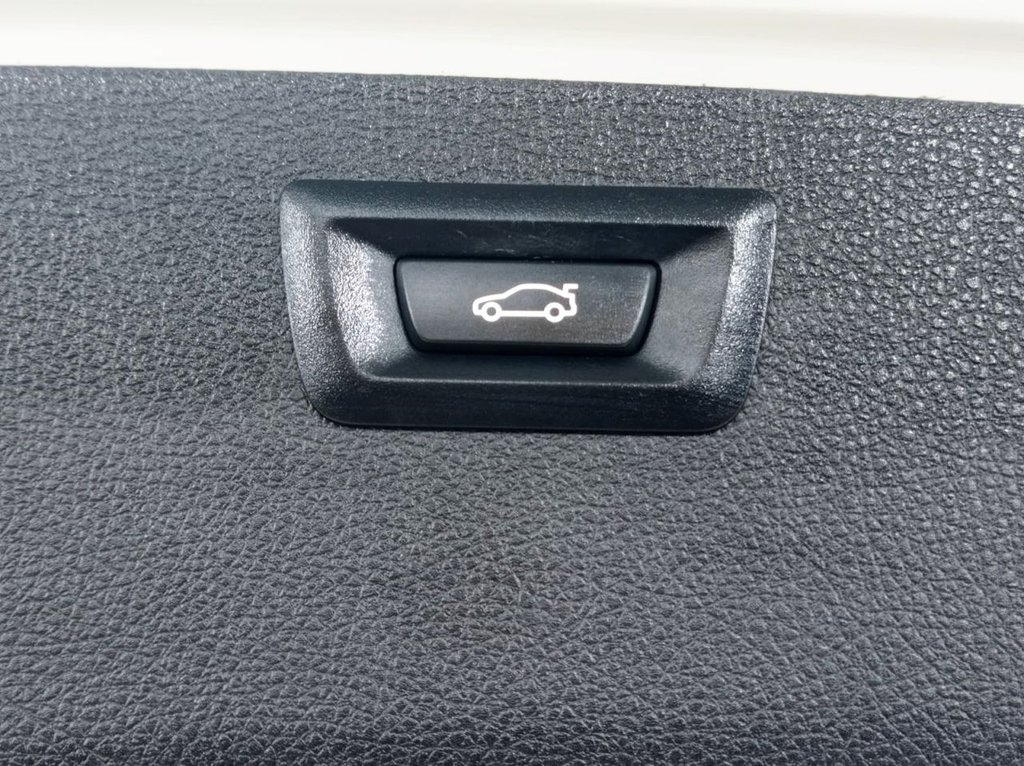 Used BMW 3 Series 2019 for sale - 77534947: Photo 35