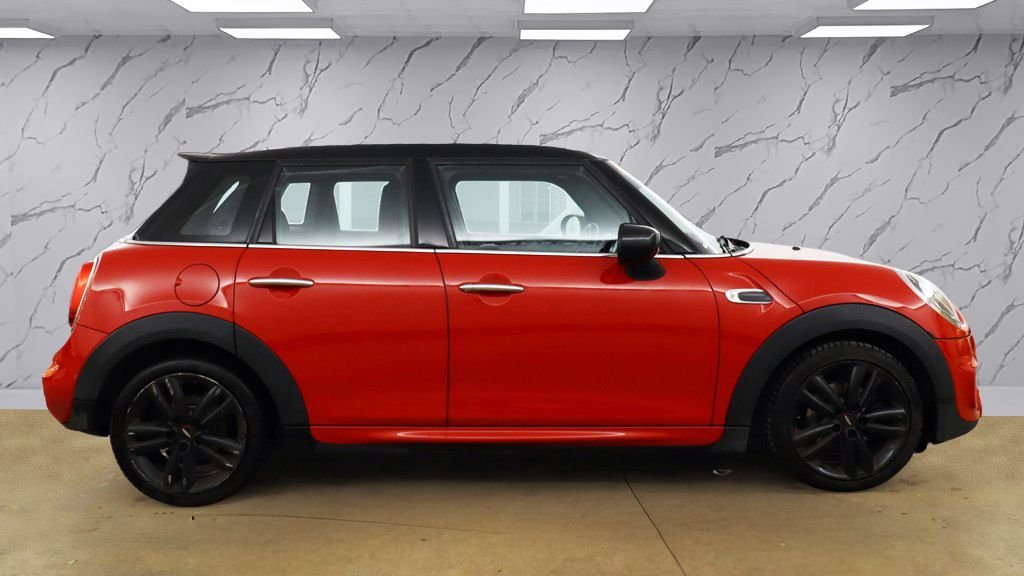 Used MINI Hatch 2019 for sale - 76900780: Photo 5