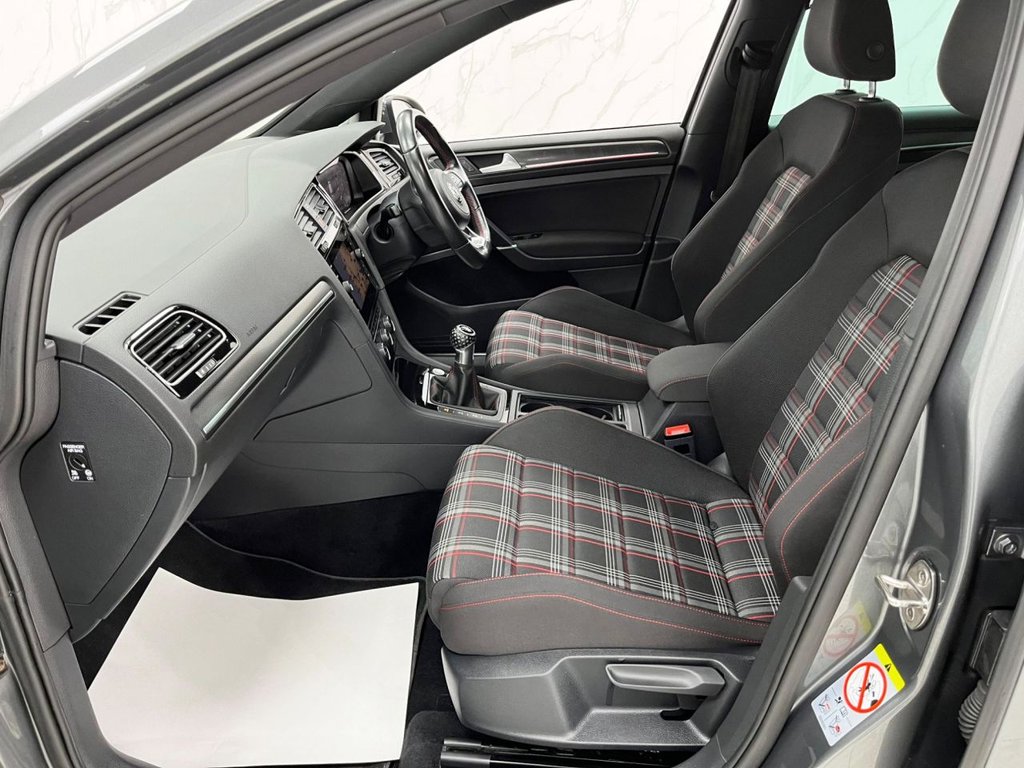 Used Volkswagen Golf 2019 for sale - 75937109: Photo 15