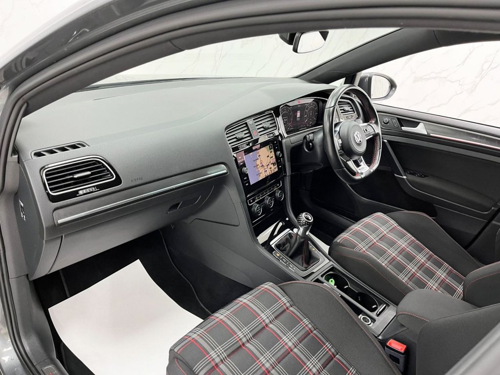 Used Volkswagen Golf 2019 for sale - 75937109: Photo 16