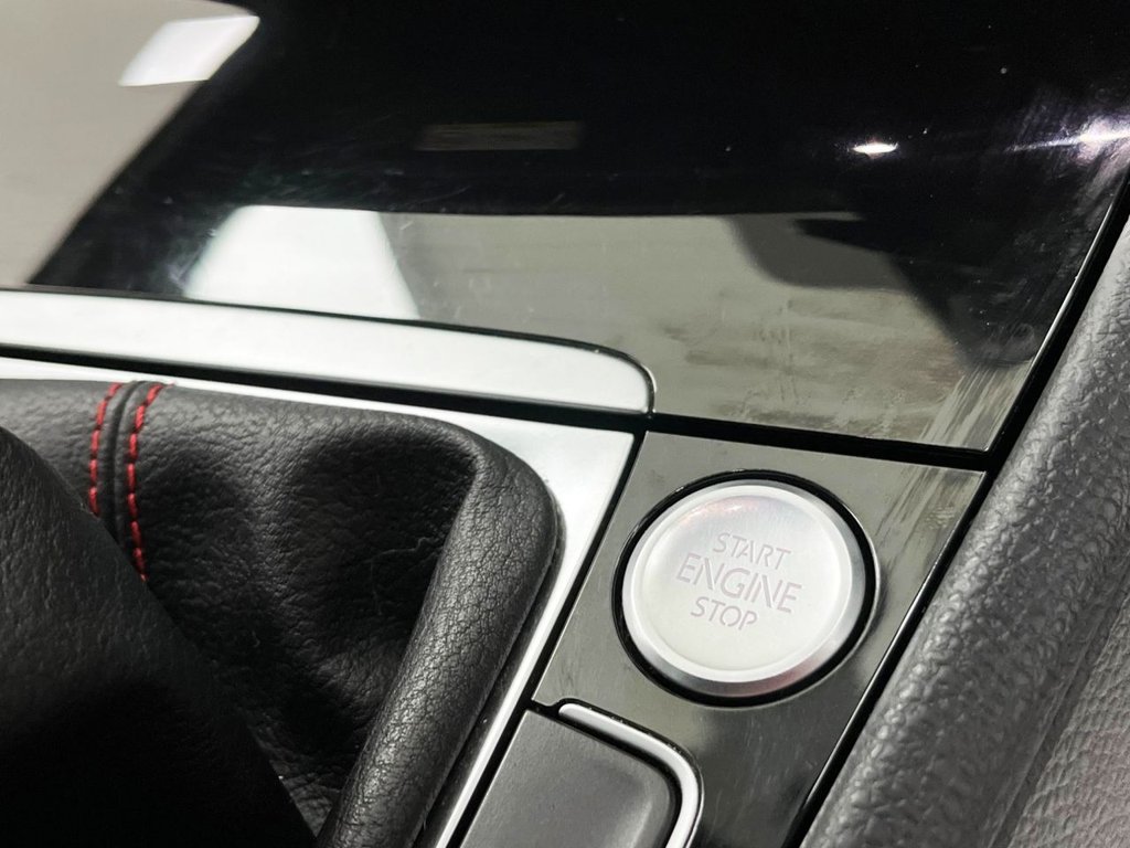 Used Volkswagen Golf 2019 for sale - 75937109: Photo 23