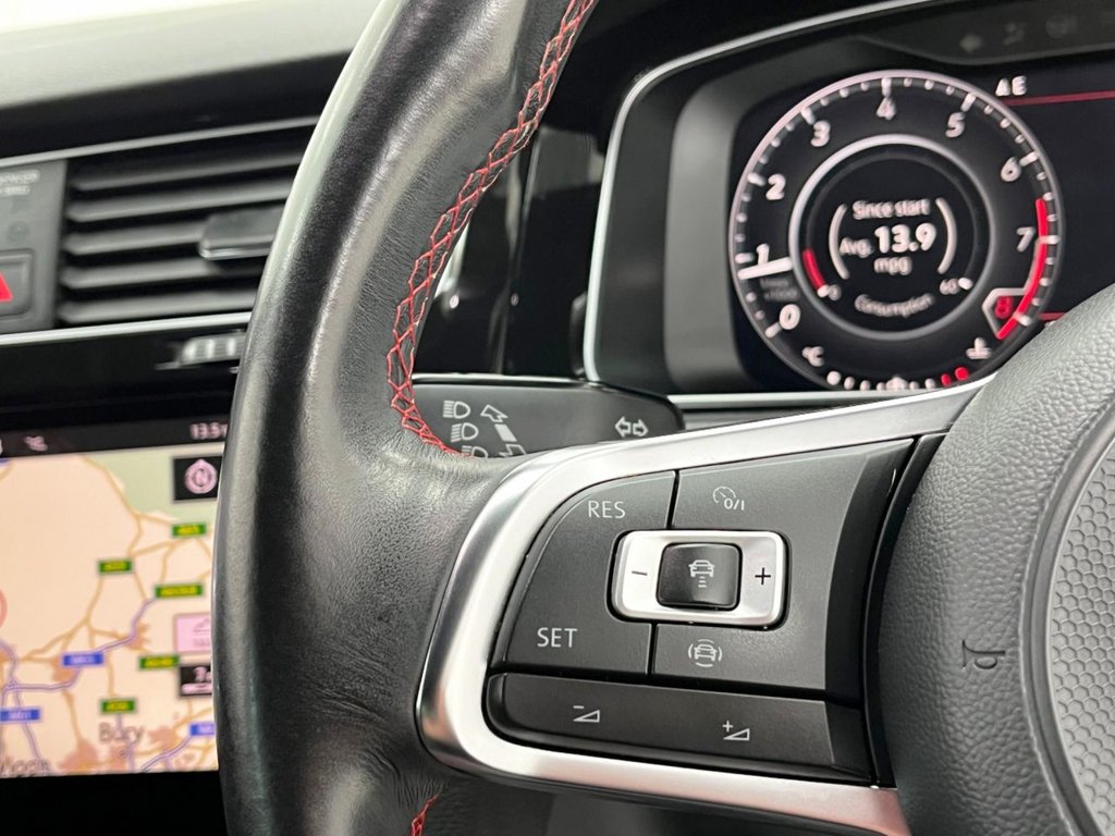 Used Volkswagen Golf 2019 for sale - 75937109: Photo 25