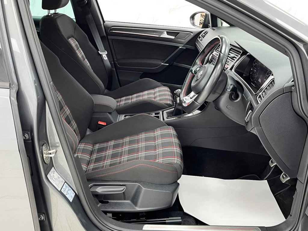 Used Volkswagen Golf 2019 for sale - 75937109: Photo 28